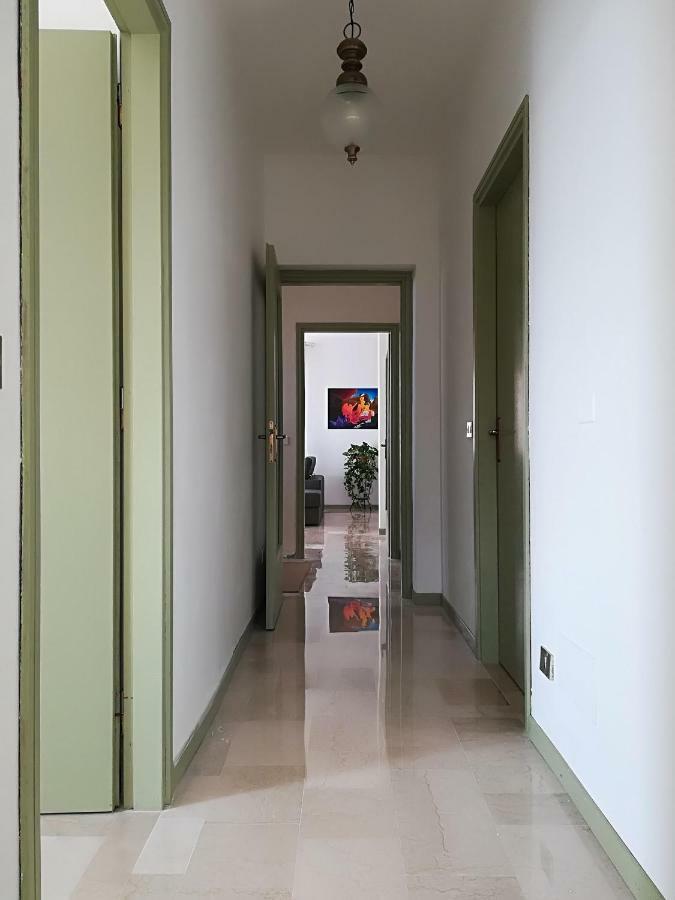 Casa Di Barbara Villa คาสติญโญเน เดลเล สติเวียเร ภายนอก รูปภาพ